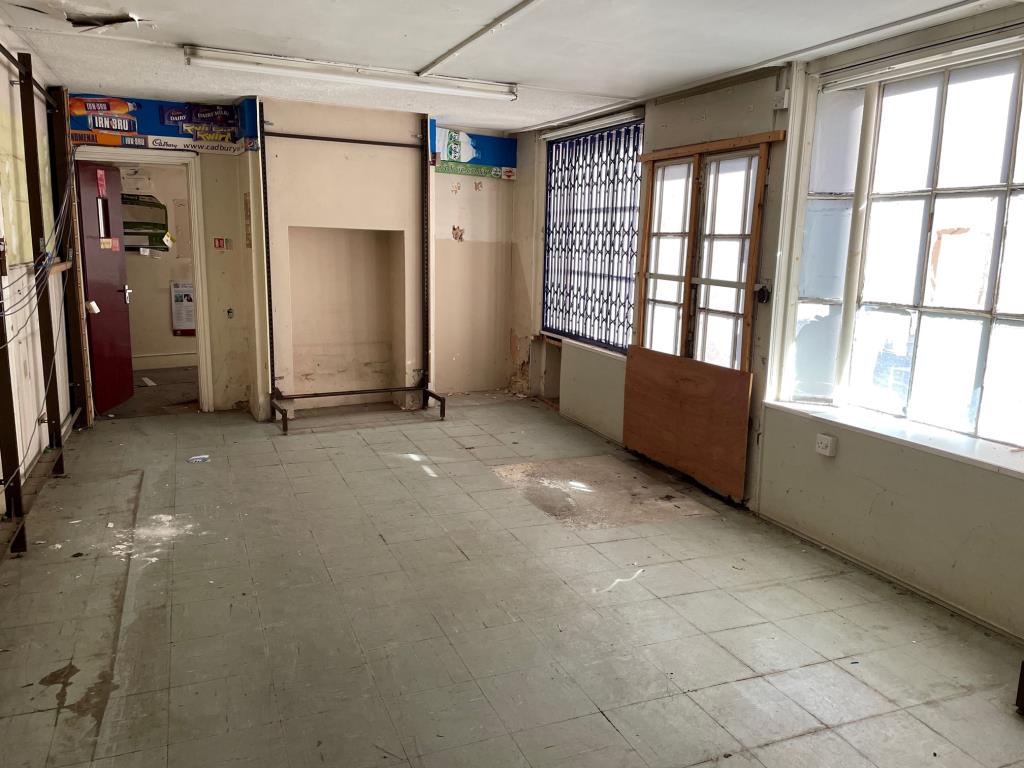 Lot: 5 - FREEHOLD MIXED USE DEVELOPMENT OPPORTUNITY WITH PLANNING - Further existing retail space